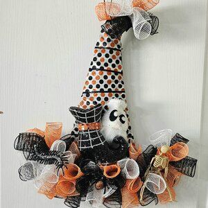 🧙‍♀️ Halloween Witch Hat Wreath – Ghost, Spider & Skeleton Decor